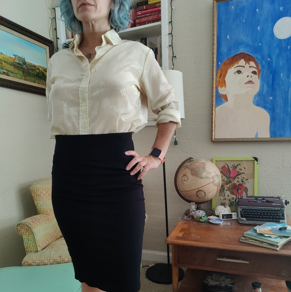 Vintage 100% Polyester Cream Jacquard Print Button-up Blouse | K-Mart - Picture 10 of 13